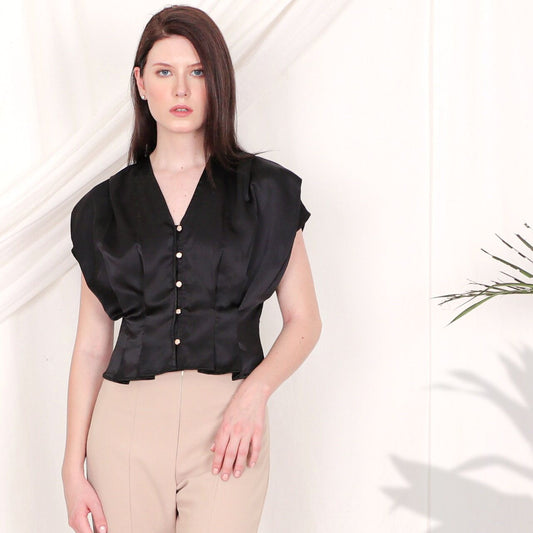 GARNET top black