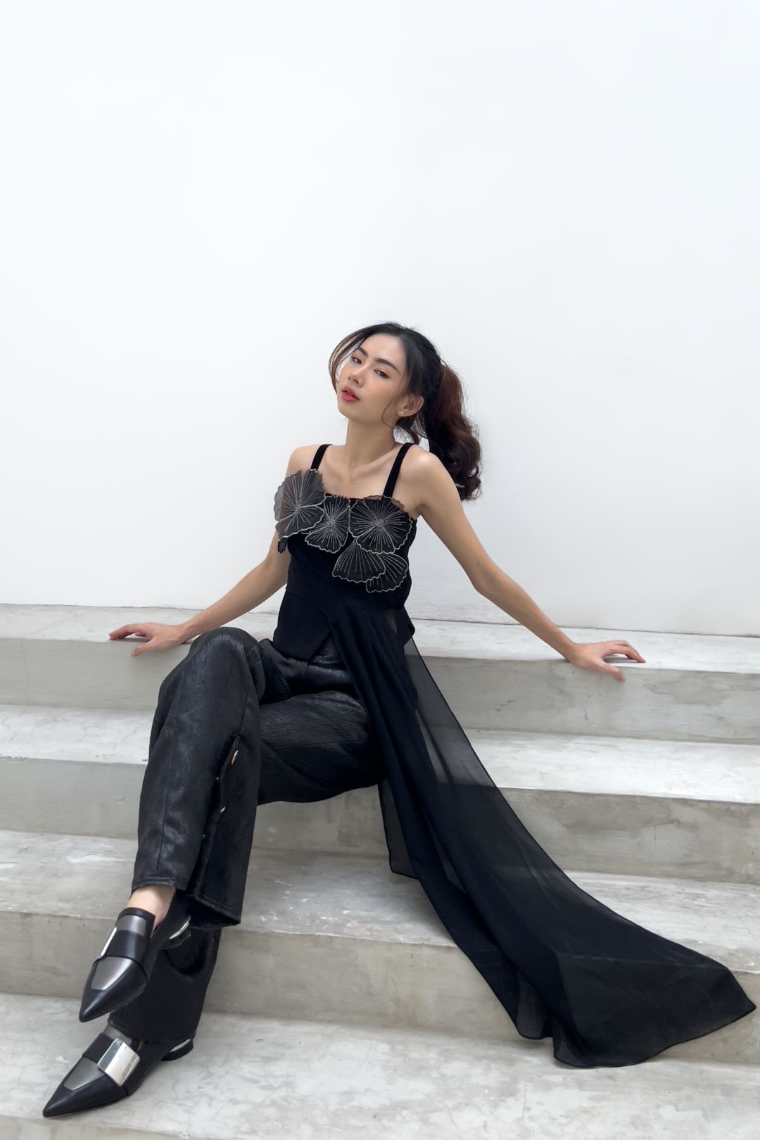 AMARYLLIS black (last piece!)